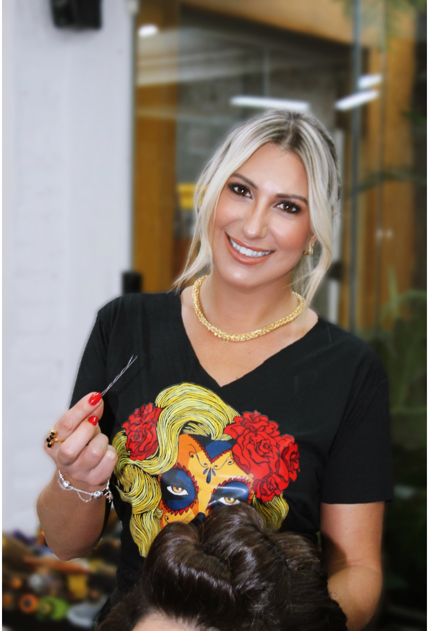 Simone Pedruzzi, Hair Stylist do Ivam Marcos Boutique Hair